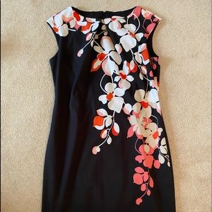Sleeveless dress